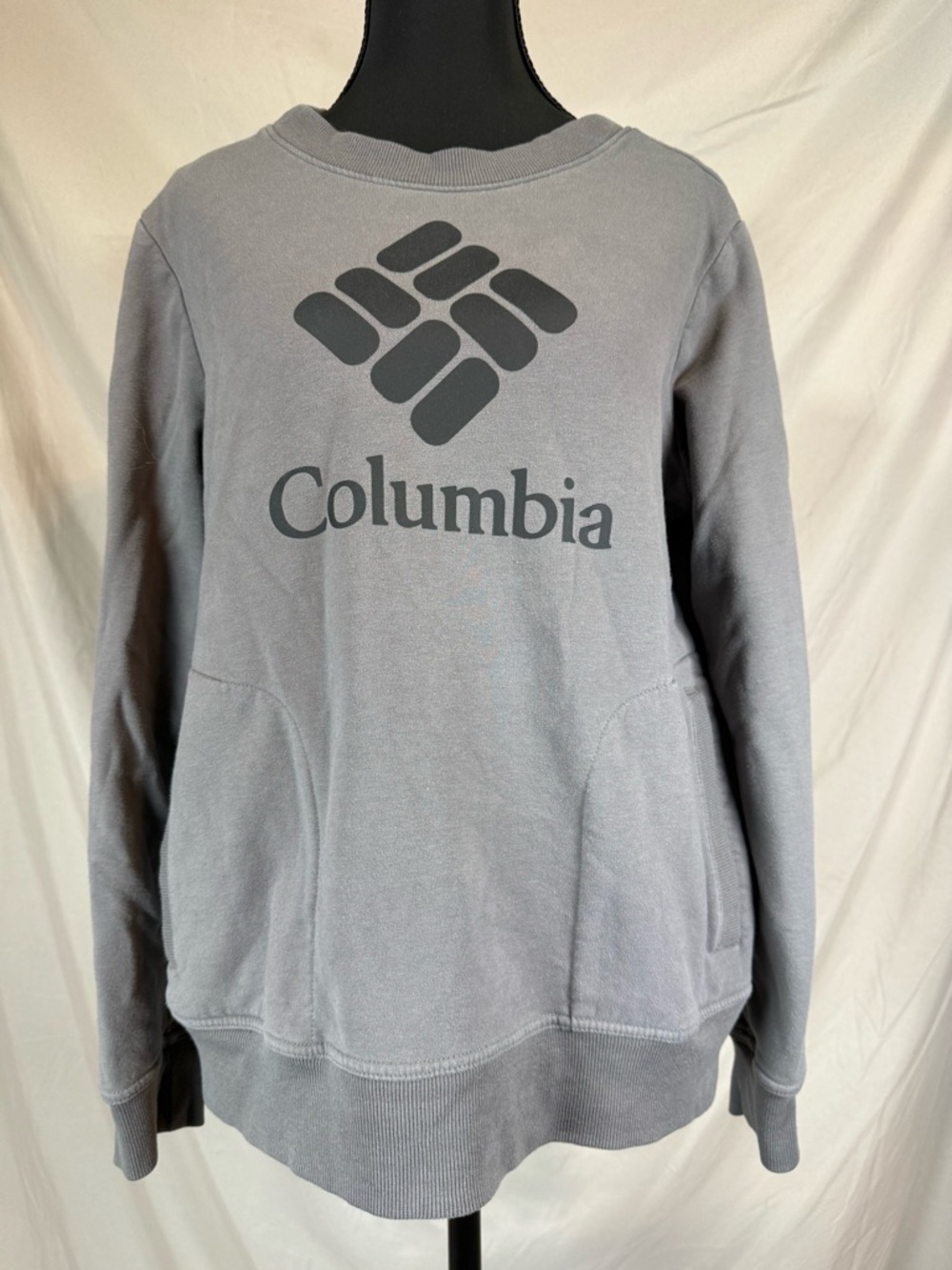 Columbia Crewneck Sweatshirt 🤍 Soft Grey‎ Cozy Pullover Small